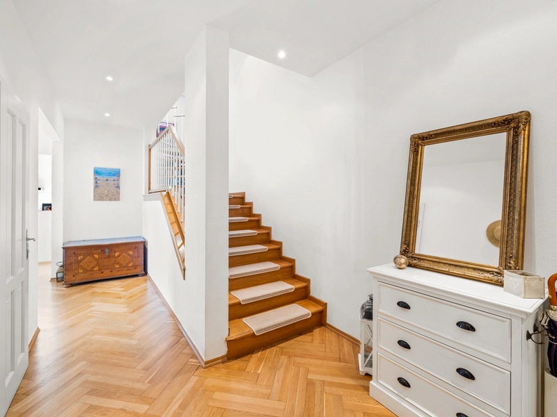 Großzügige Dachgeschoßwohnung mit Terrasse in Top-Lage!