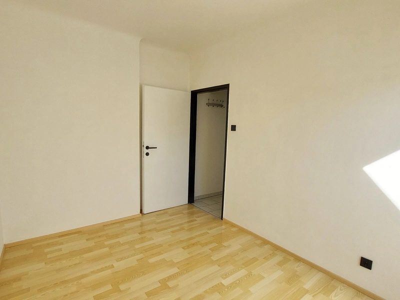 Helle 3-Zimmer-Wohnung mit separater Küche im Dachgeschoß