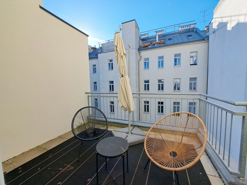 Modernes Wohnen in bester Lage: 2-Zimmer Wohnung mit Loggia