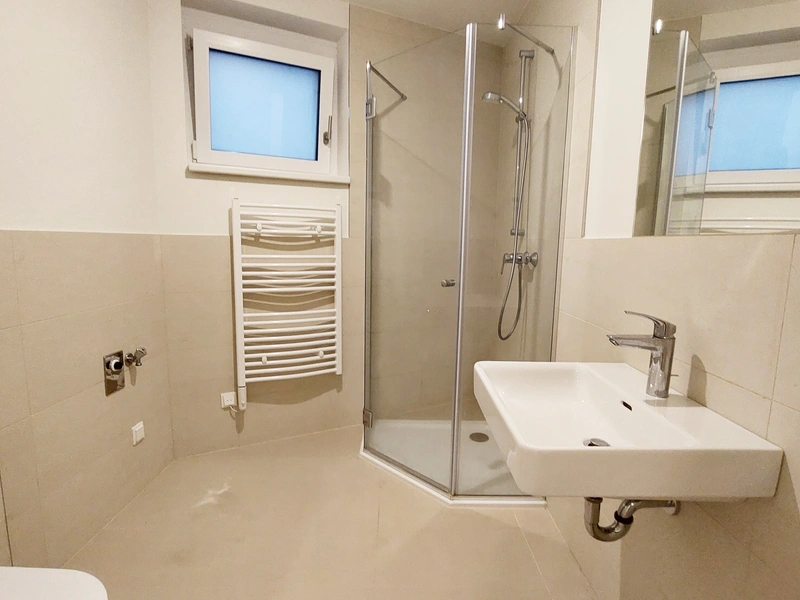 Moderne 1,5-Zimmer-Wohnung mit Balkon!