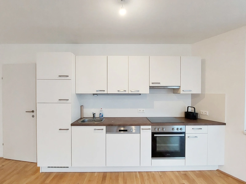 Moderne 1,5-Zimmer-Wohnung mit Balkon!