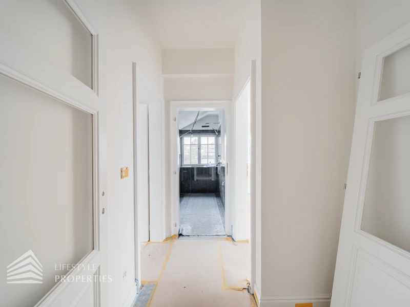 Exklusive, top-sanierte Stilaltbau-Villa mit Fernblick in Bestlage von Gersthof