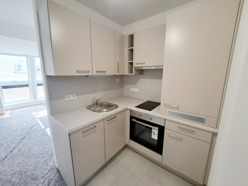 Zentrale, sanierte 2-Zimmer-Wohnung mit hervorragender Anbindung