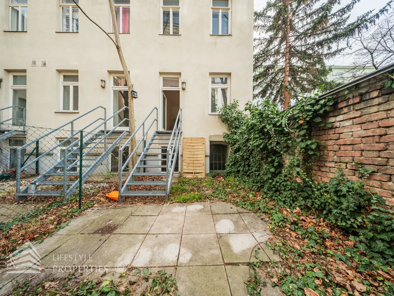 Helle 2-Zimmer Gartenwohnung mit bester Anbindung zum Stephansplatz