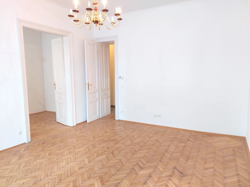 Klassischer Wiener Altbau mit Charakter – Stilvolles Wohnen im 9. Bezirk
