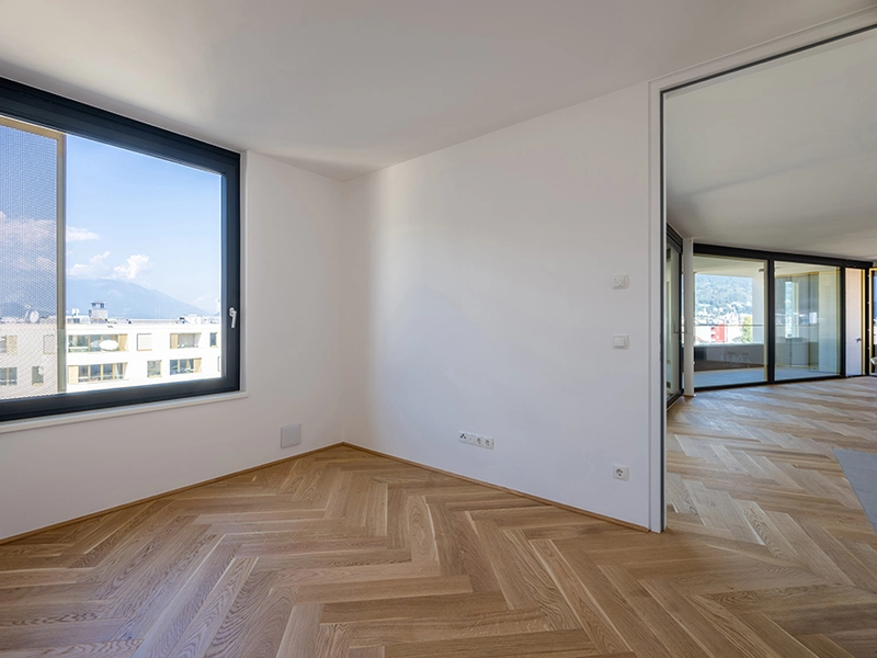 Lichtdurchflutete Premium 3-Zimmer Dachgeschosswohnung