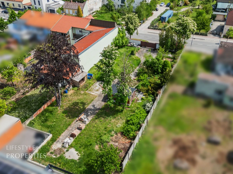 Einzigartiges Grundstück mit baubehördlicher Bewilligung für 30 Wohneinheiten und einer Tiefgarage