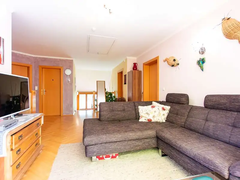 Neuwertiges Einfamilienhaus in Mortantsch: 6 Zimmer, Garten, 2 Terrassen, Top-Ausstattung!