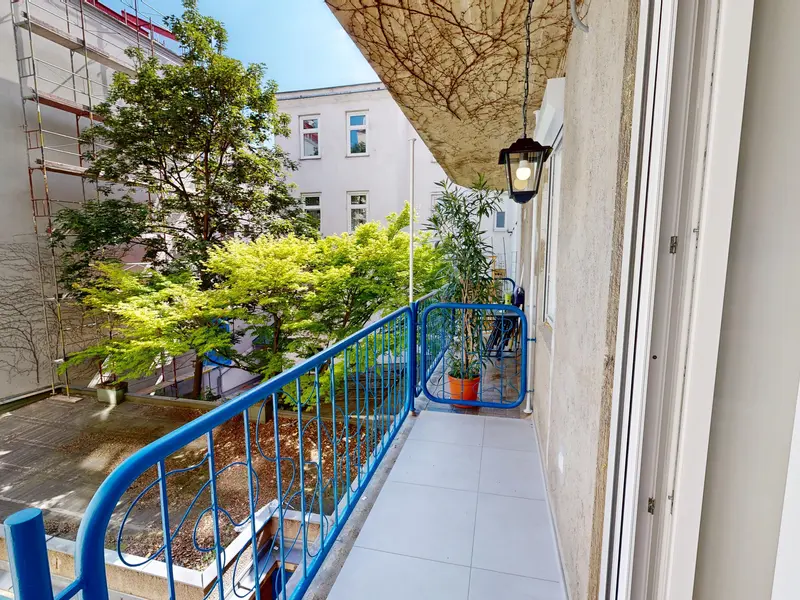Singlewohnung - 2-Zimmer mit Balkon in den Innenhof - Erstbezug nach hochwertiger Sanierung