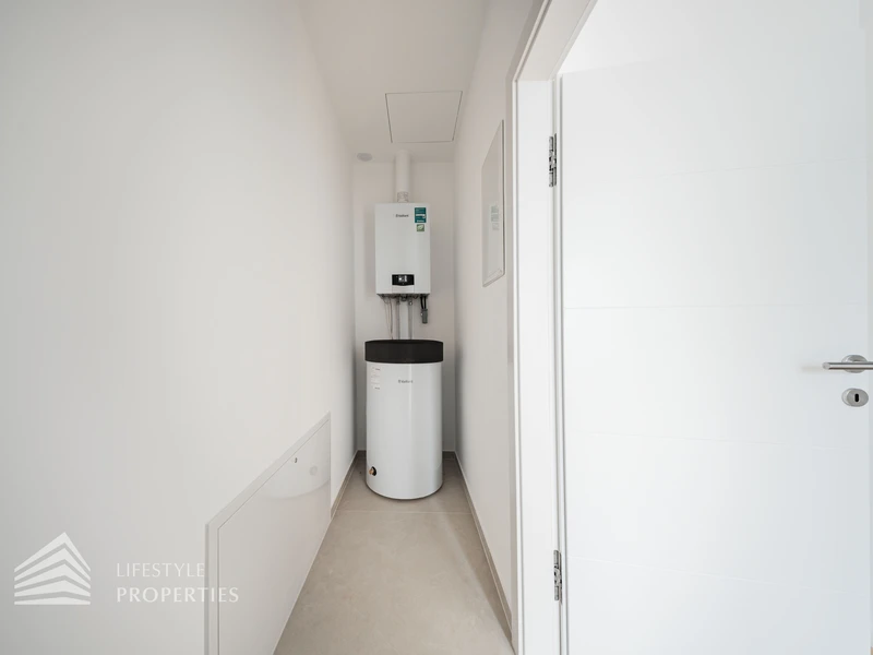Elegante 4-Zimmer Wohnung mit Terrasse, Erstbezug!