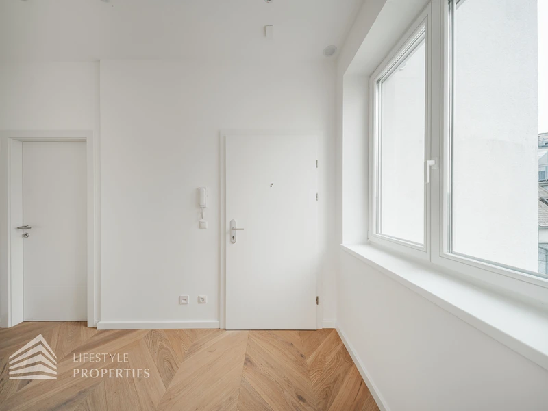 Elegante 4-Zimmer Wohnung mit Terrasse, Erstbezug!