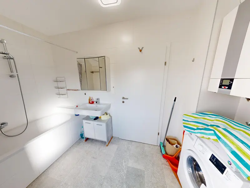 Helle 3-Zimmer Dachgeschosswohnung mit Balkon und Wohlfühlcharakter zum TOP Preis | VIDEO in Beschreibung