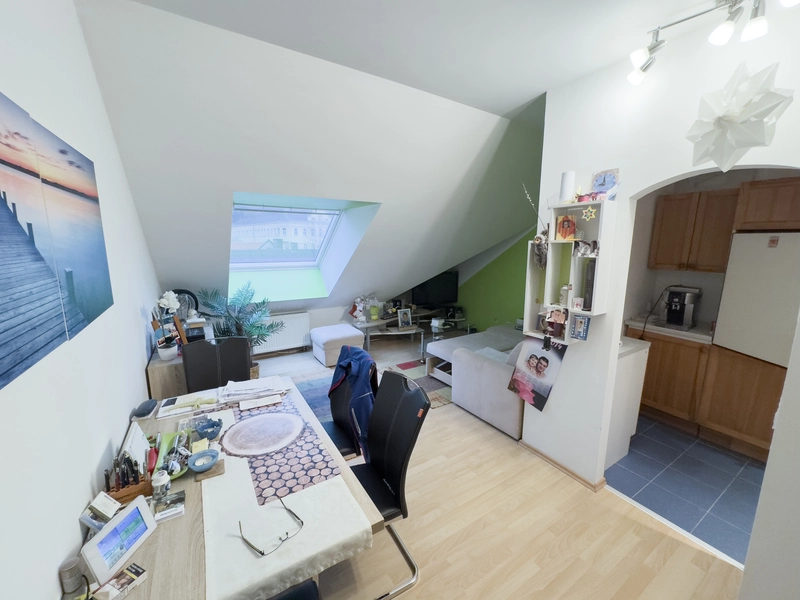 2-Zimmer-Dachgeschosswohnung im Zentrum von Maria Anzbach | VIDEO in Beschreibung