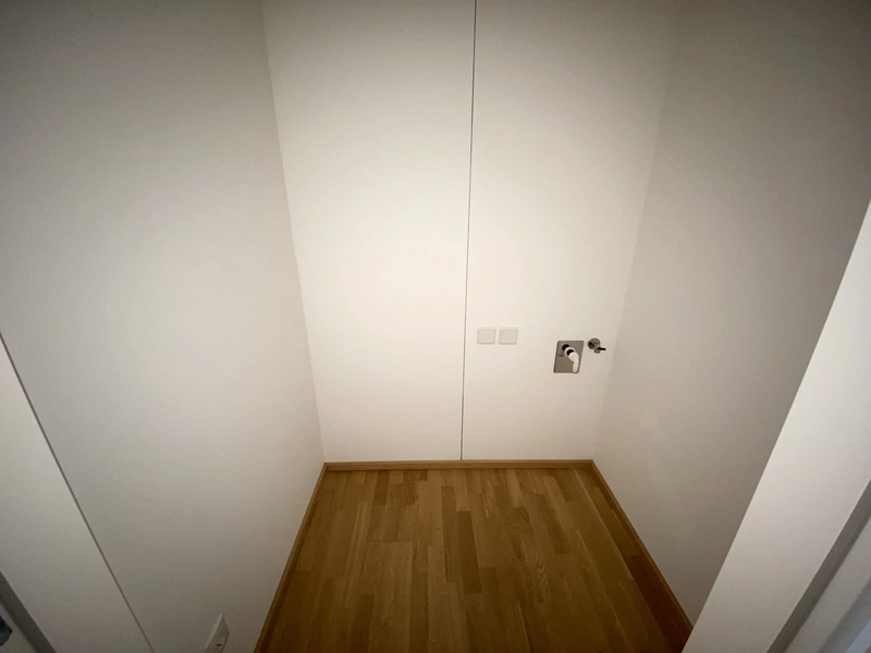 Dachgeschoßwohnung mit Dachterrasse & hervorragender Verkehrsanbindung