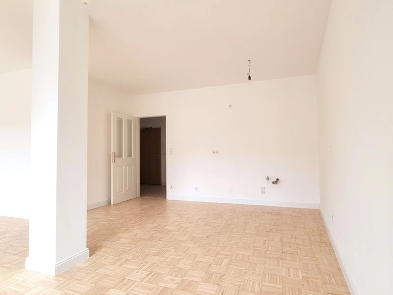 Stilvoller Altbau-Chic mit Eigengarten: Wohnung mit Liebe zum Detail - jetzt ZUCKERL und GOODIE sichern!