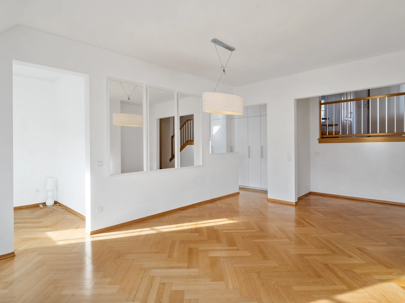 Exclusive Penthouse Apartment in a quiet Location near the Lainzer Tiergarten