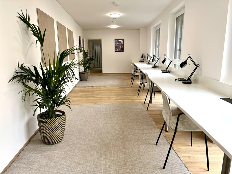 Moderne 2-Zimmer-Wohnung im 10.OG mit Einbauküche und Co-Working-Raum– Perfekt für junge Paare!