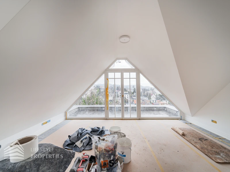 Exklusive, top-sanierte Stilaltbau-Villa mit Fernblick in Bestlage von Gersthof