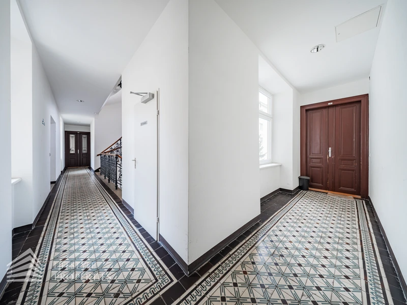 Helle 2-Zimmer Gartenwohnung mit bester Anbindung zum Stephansplatz