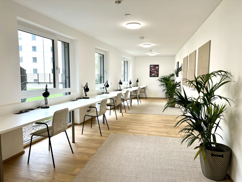 Moderne 2-Zimmer-Wohnung im 10.OG mit Einbauküche und Co-Working-Raum– Perfekt für junge Paare!