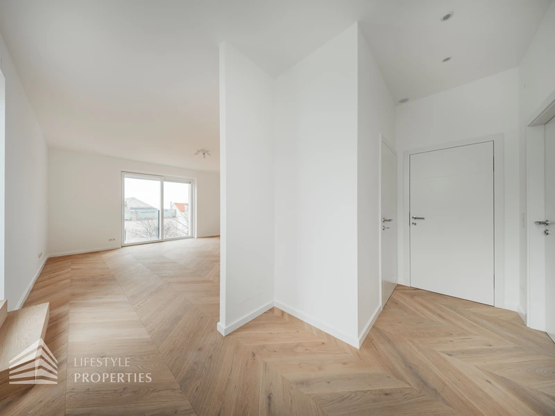 Elegante 4-Zimmer Wohnung mit Terrasse, Erstbezug!