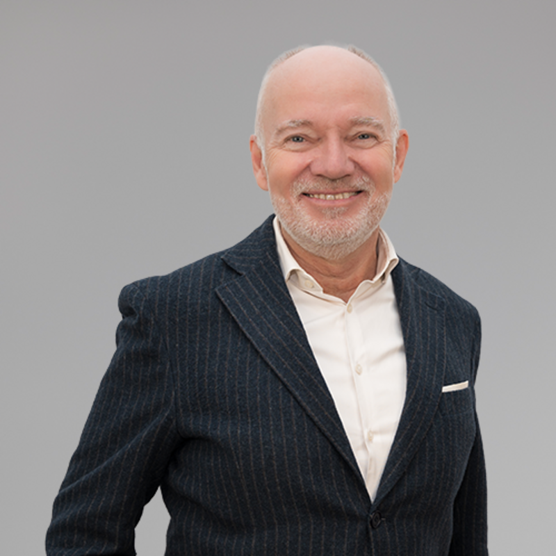 Gaston Giefing, MBA