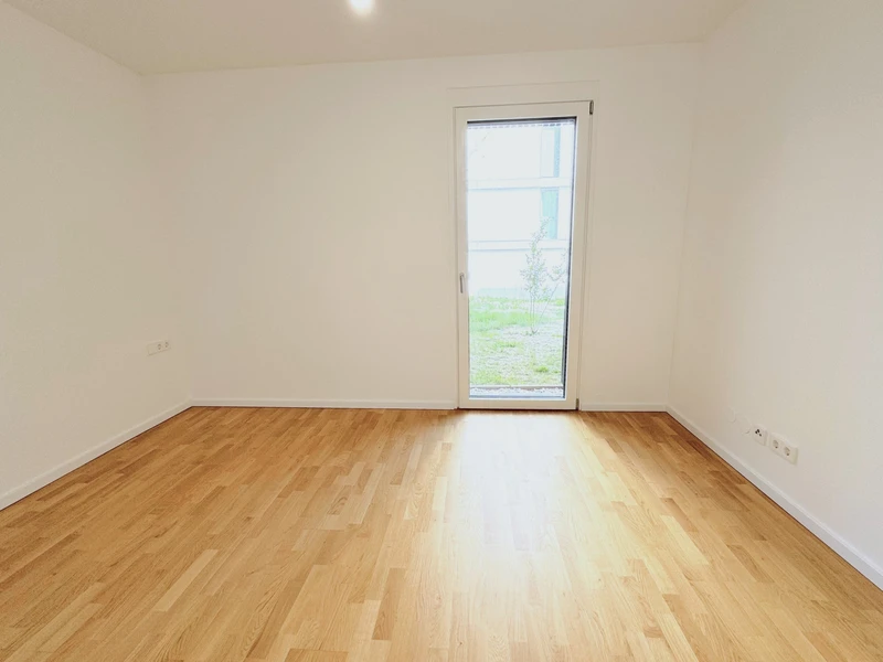 RENDITENSTARK*2 Zimmer mit Freifläche