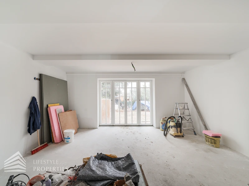 Exklusive, top-sanierte Stilaltbau-Villa mit Fernblick in Bestlage von Gersthof