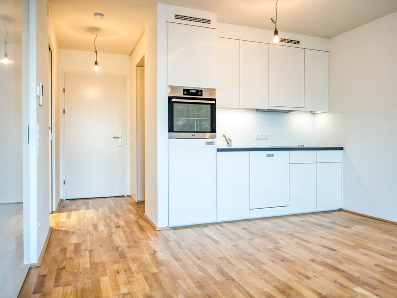 Moderner Wohnungshit für zwei mit Balkon an der Lände!
