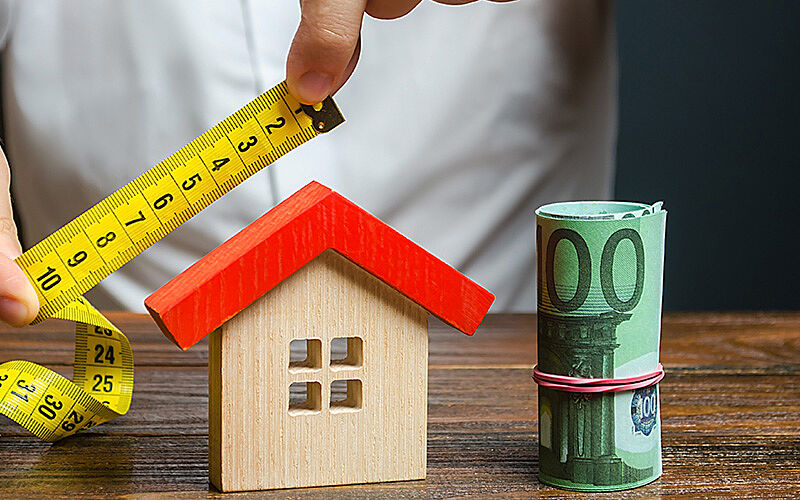 mann vermisst holzhaus und geldscheine