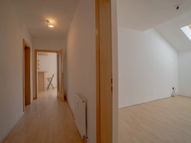 Digitales Bieterverfahren - Familienfreundliche 3-Zimmer Dachgeschosswohnung in Oberperfuss