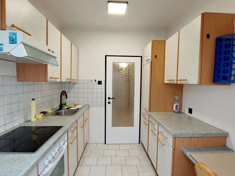 Helle 3-Zimmer-Wohnung mit separater Küche im Dachgeschoß
