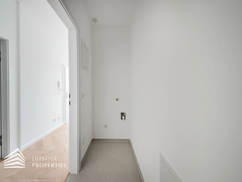 Elegante 4-Zimmer Wohnung mit Terrasse, Erstbezug!