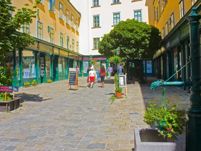 2-Zimmer Altbaujuwel nahe Mariahilfer Straße