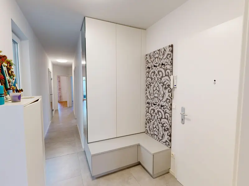 Premium Gartenwohnung in einem Zweiparteienhaus (Haushälfte) mit Terrasse & eigenem Parkplatz