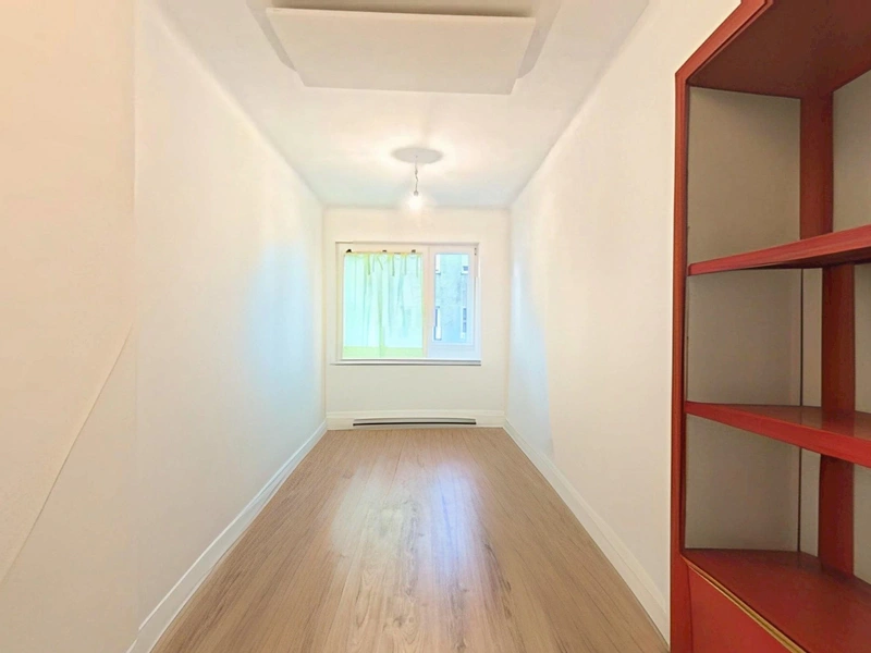 2-Zimmer-Wohnung in fast neuwertigem Zustand (komplett saniert)