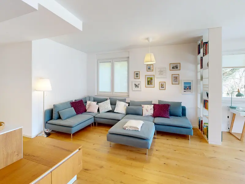 Premium Gartenwohnung in einem Zweiparteienhaus (Haushälfte) mit Terrasse & eigenem Parkplatz