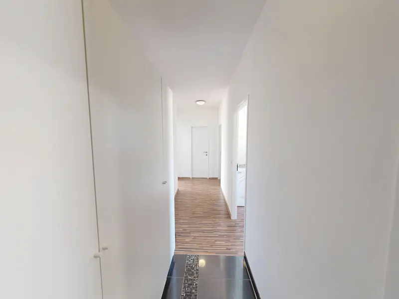 Leistbare 4-Zimmer-Wohnung mit südseitigem Balkon im Grünen | mit virtueller Premium Tour + Video