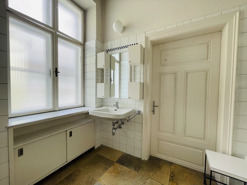 Neuer Kaufpreis: Einzigartiges Townhouse mit grünem Rückzugsort und Wellnessoase nähe Schönbrunn!
