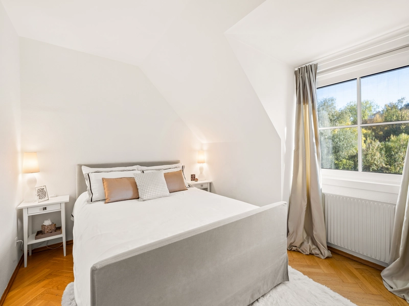 Großzügige Dachgeschoßwohnung mit Terrasse in Top-Lage!