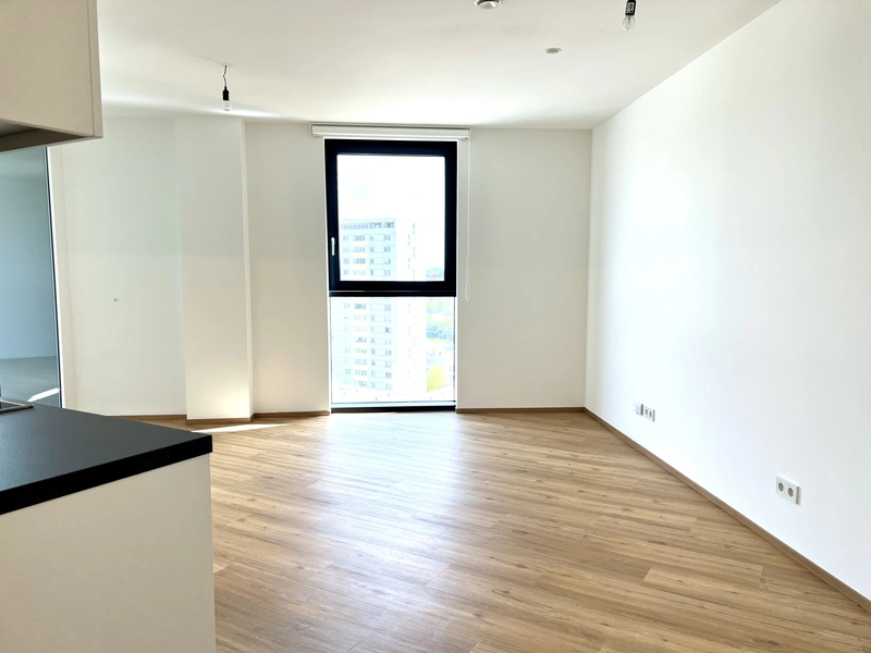 Moderne 2-Zimmer-Wohnung im 10.OG mit Einbauküche und Co-Working-Raum– Perfekt für junge Paare!