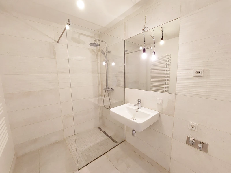 ALTHAN PARK: moderne 2-Zimmer-Wohnung mit Balkon
