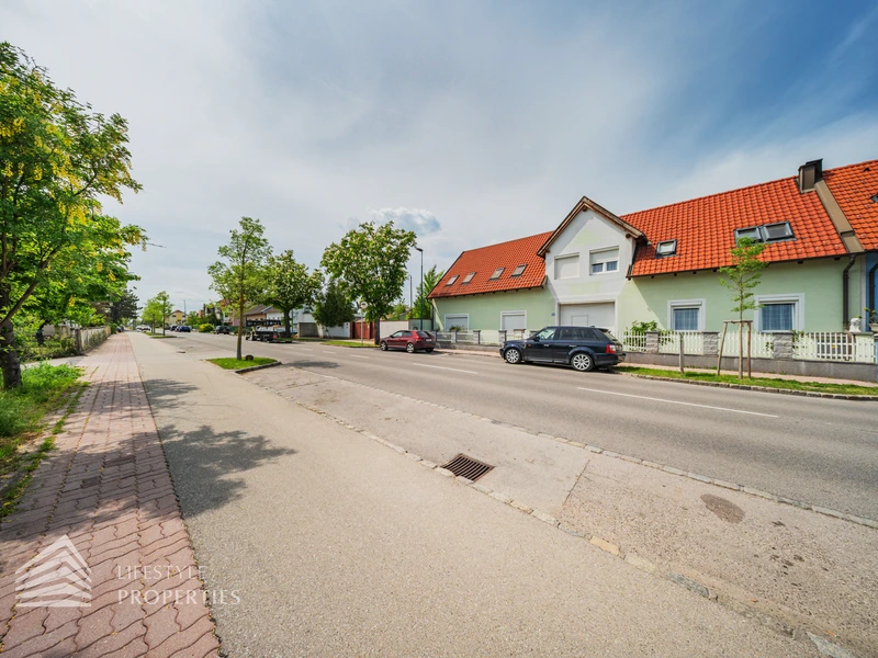 Einzigartiges Grundstück mit baubehördlicher Bewilligung für 30 Wohneinheiten und einer Tiefgarage