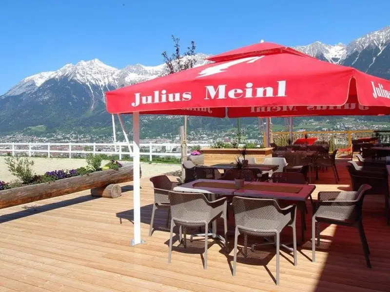 Panorama Café-Restaurant am Pferdesportzentrum in Aldrans
