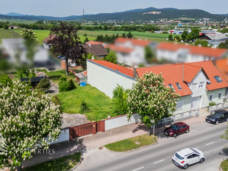 Einzigartiges Grundstück mit baubehördlicher Bewilligung für 30 Wohneinheiten und einer Tiefgarage