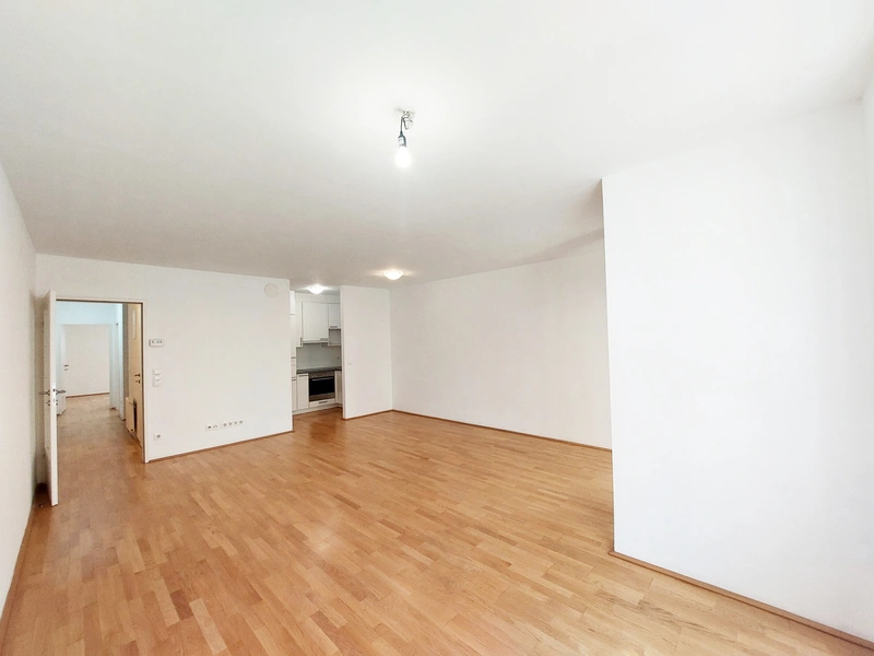 Charmante 3 Zimmerwohnung mit Balkon Nahe Rennweg