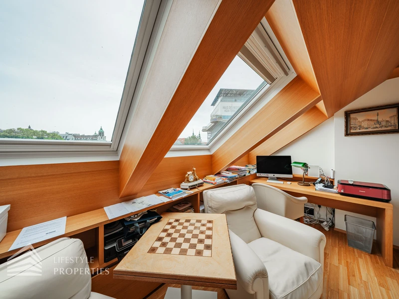 Beeindruckende 5-Zimmer Dachterrassenwohnung im 6. Wiener Gemeindebezirk