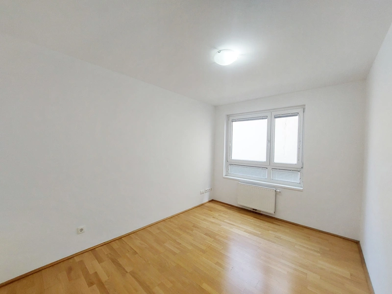 Charmante 3 Zimmerwohnung mit Balkon Nahe Rennweg