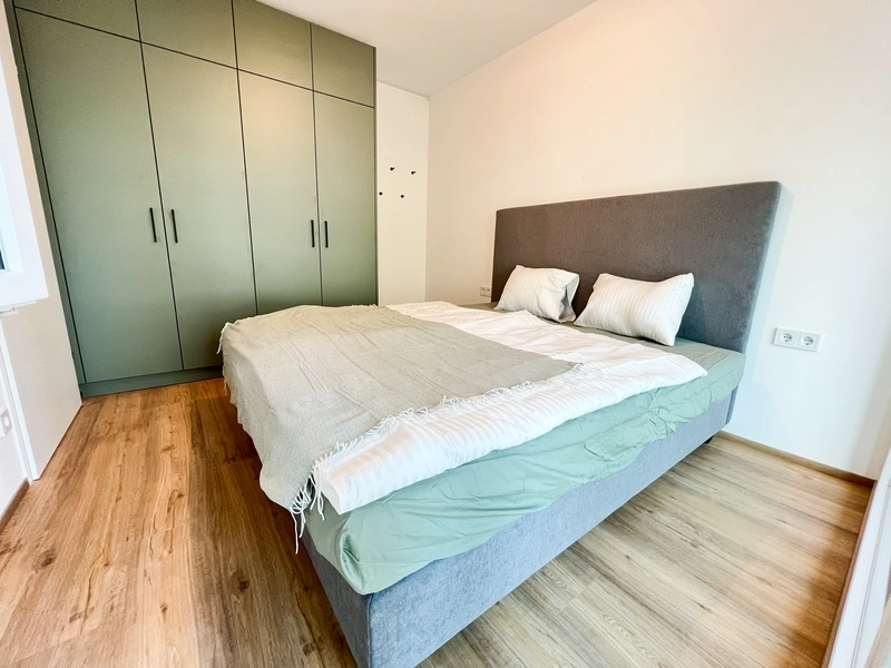 Modern Wohnen im High Five ++ 2 Zimmerwohnung mit Loggia und Abstellraum ab 01. Juni ++