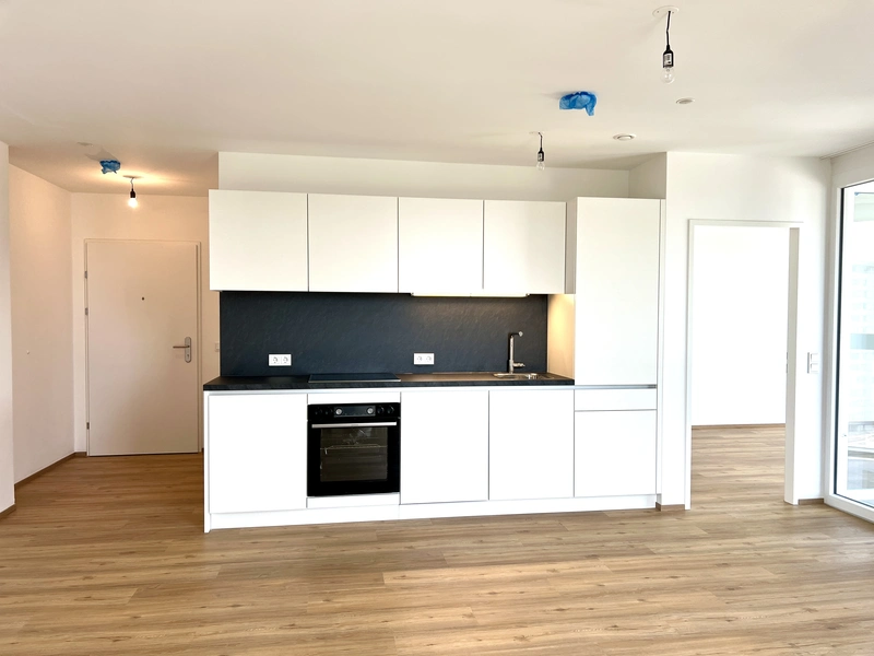 Moderne 2-Zimmer-Wohnung im 10.OG mit Einbauküche und Co-Working-Raum– Perfekt für junge Paare!